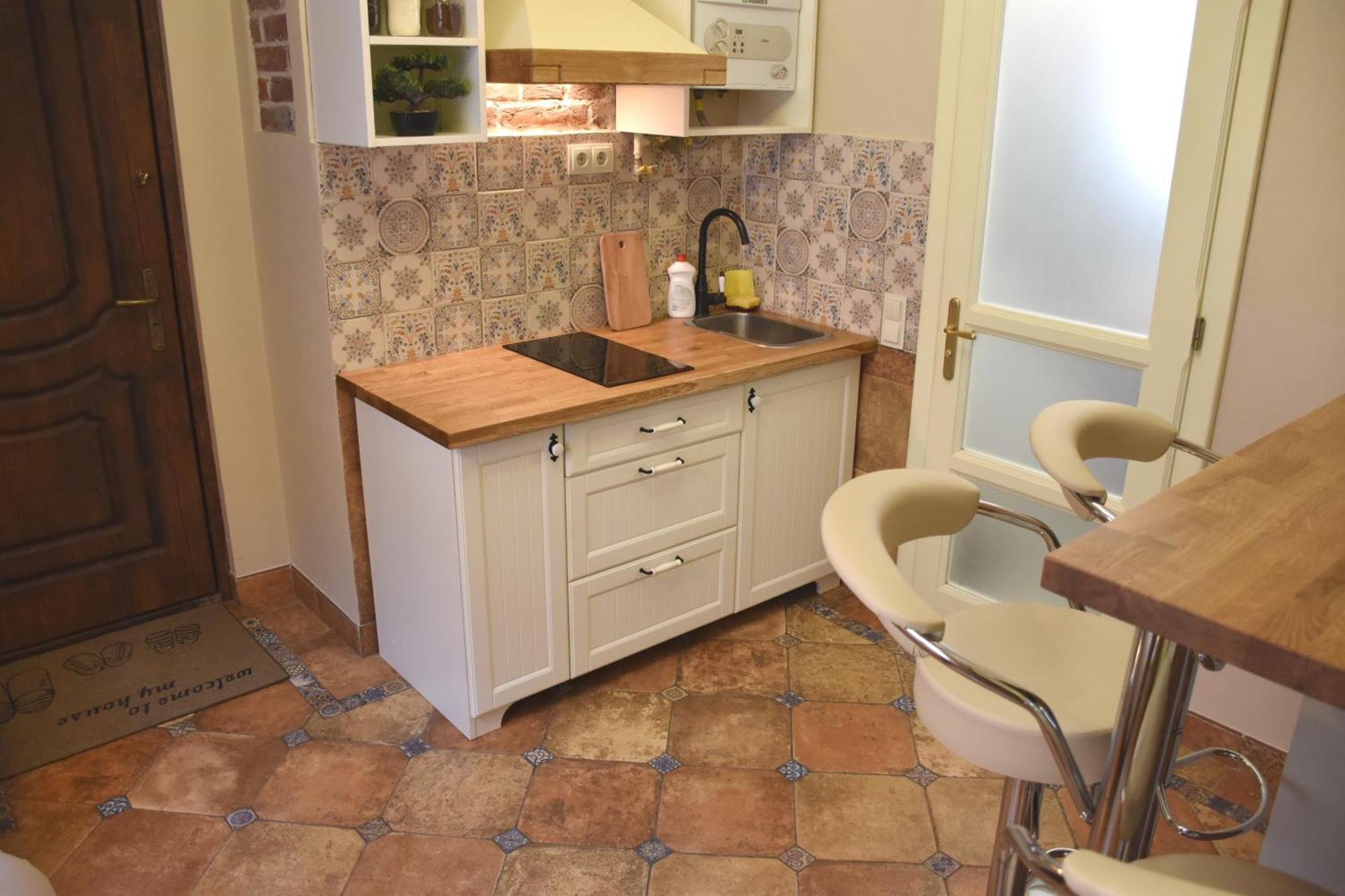 Renewed Central Apartment Лвив Екстериор снимка